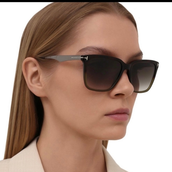 Tom Ford Accessories - TOM FORD GARRETT SUNGLASSES NWT, Unisex,  TF 862-F